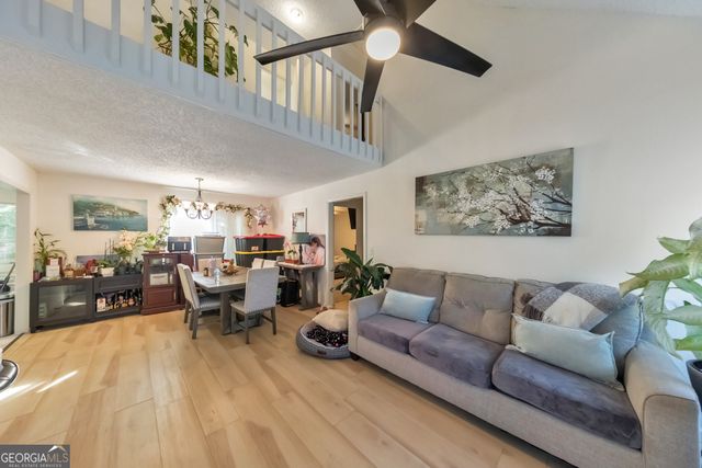 4135 Lake Mist Drive NW, Kennesaw, GA 30144