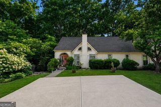4135 Lake Mist Drive NW, Kennesaw, GA 30144