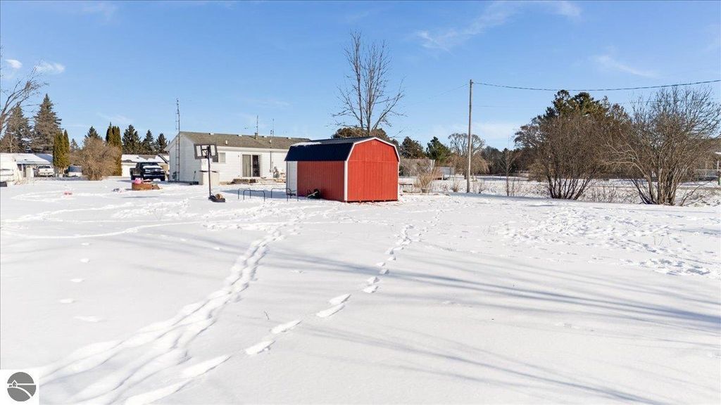 Image 11 of property listing at 316 E Main, Hale, MI 48739