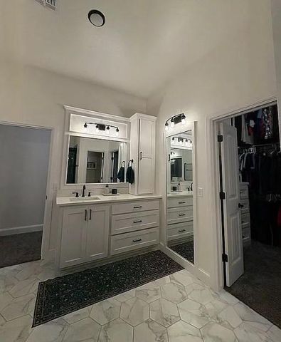 2045 E Rock Creek Road, Tuttle, OK 73089