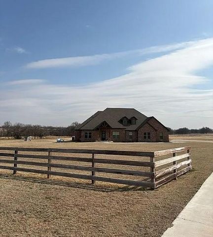 2045 E Rock Creek Road, Tuttle, OK 73089
