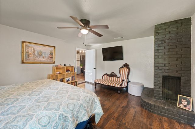 2005 Meadow Drive, Crowley, TX 76036