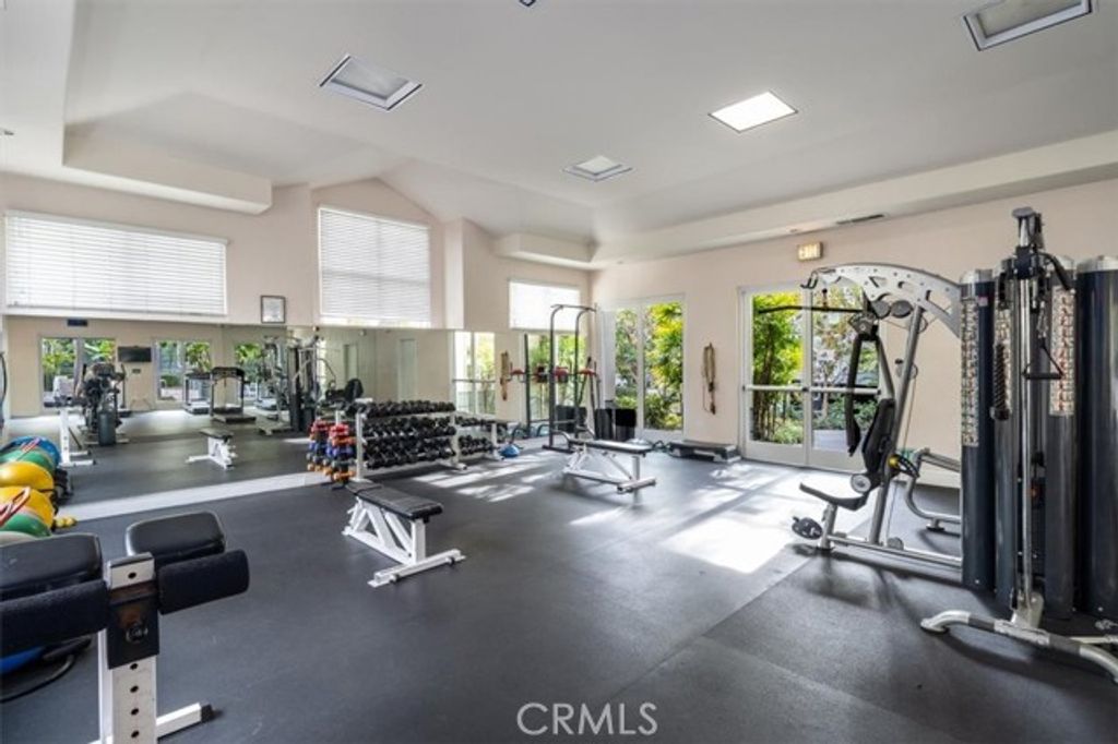 2233 Martin 216, Irvine, CA 92612