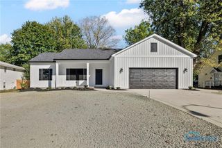 6715 Oakbrook Drive, Whitehouse, OH 43571