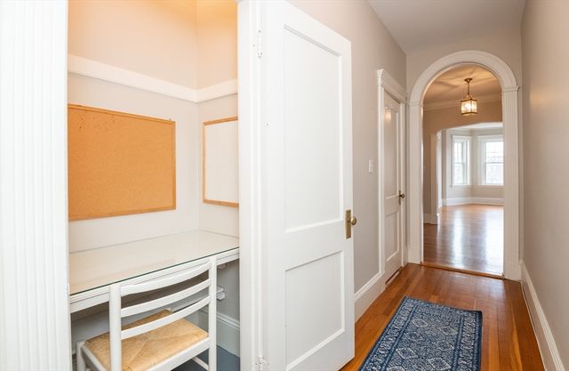 21 Green St 3, Brookline, MA 02446