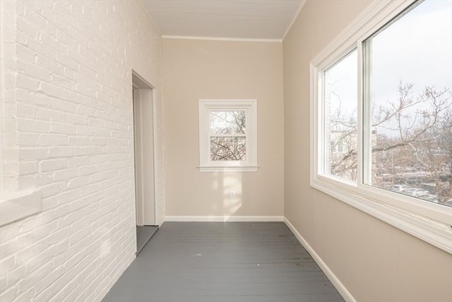 21 Green St 3, Brookline, MA 02446