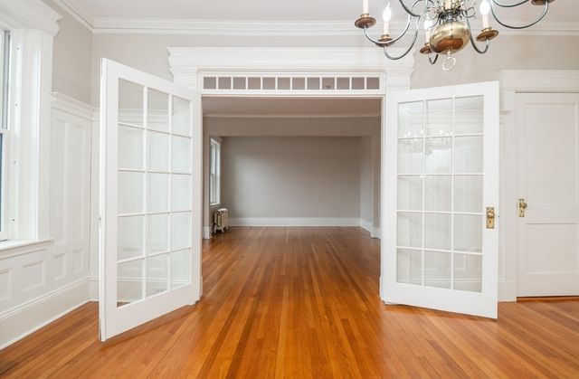 21 Green St 3, Brookline, MA 02446