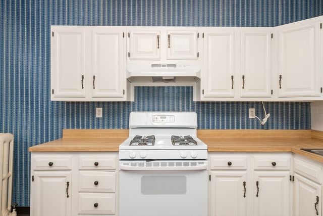 21 Green St 3, Brookline, MA 02446