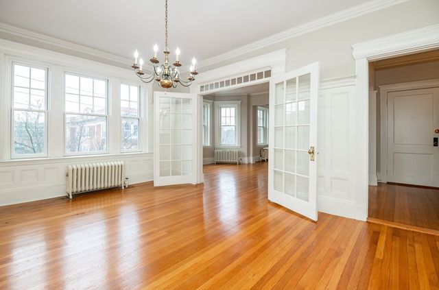 21 Green St 3, Brookline, MA 02446