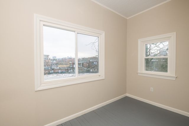 21 Green St 3, Brookline, MA 02446