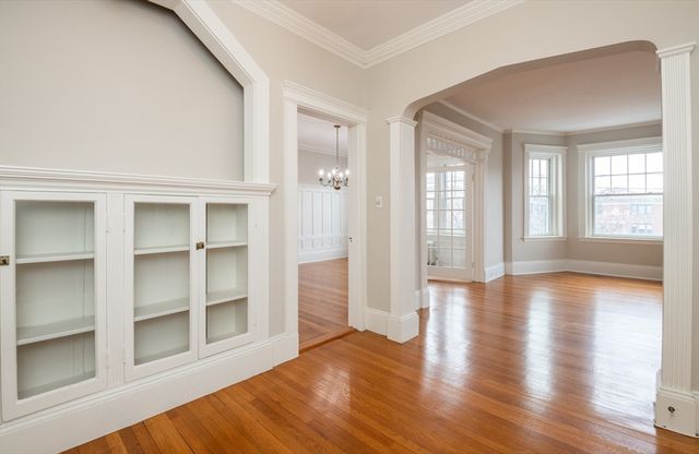 21 Green St 3, Brookline, MA 02446