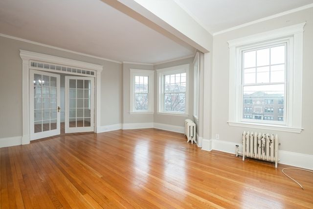 21 Green St 3, Brookline, MA 02446