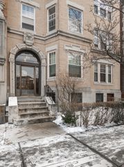 21 Green St 3, Brookline, MA 02446