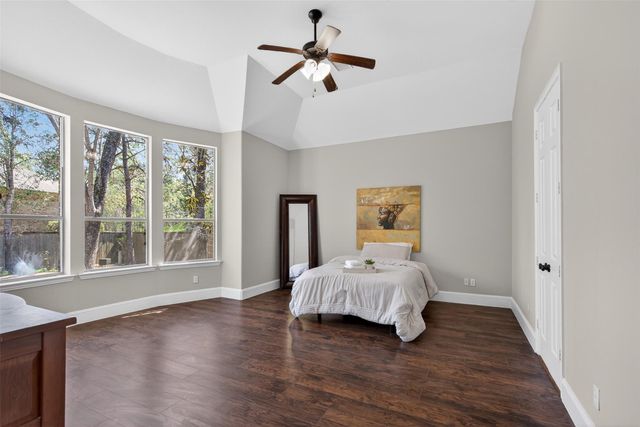 10 Almondell Court, Magnolia, TX 77354