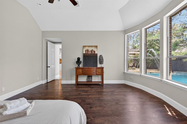 10 Almondell Court, Magnolia, TX 77354