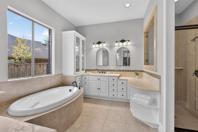 10 Almondell Court, Magnolia, TX 77354