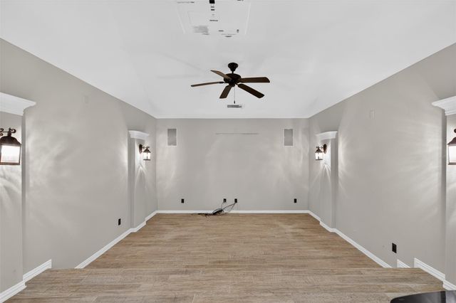 10 Almondell Court, Magnolia, TX 77354