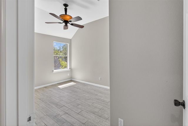 10 Almondell Court, Magnolia, TX 77354