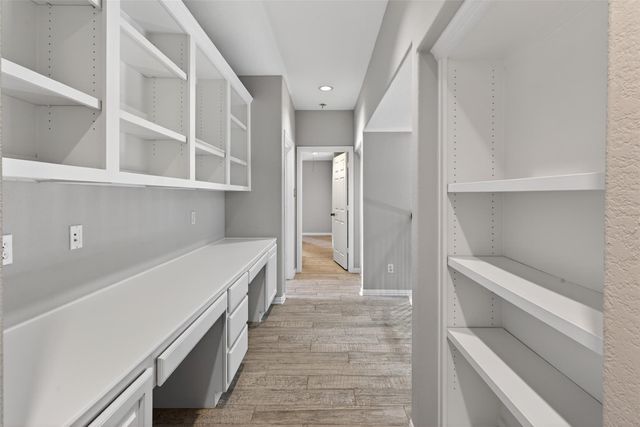 10 Almondell Court, Magnolia, TX 77354