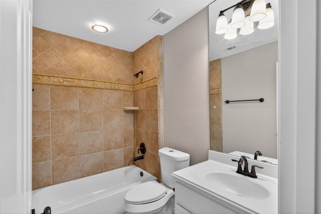 10 Almondell Court, Magnolia, TX 77354