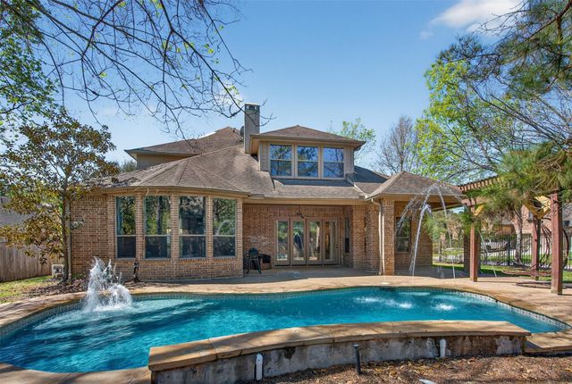 10 Almondell Court, Magnolia, TX 77354