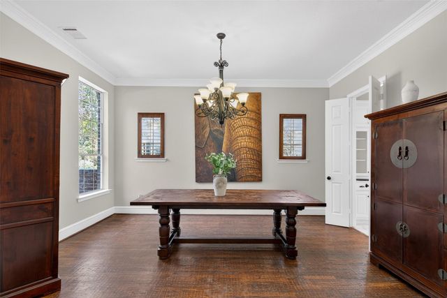 10 Almondell Court, Magnolia, TX 77354