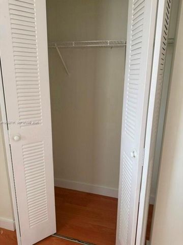 9475 PALM CR N 9475, Pembroke Pines, FL 33025
