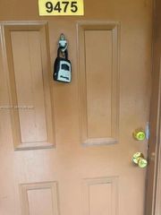 9475 PALM CR N 9475, Pembroke Pines, FL 33025
