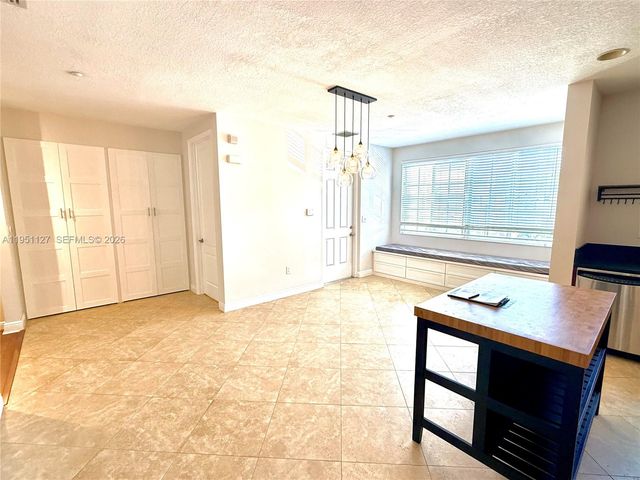 312 SW 14th Ave 312, Fort Lauderdale, FL 33312