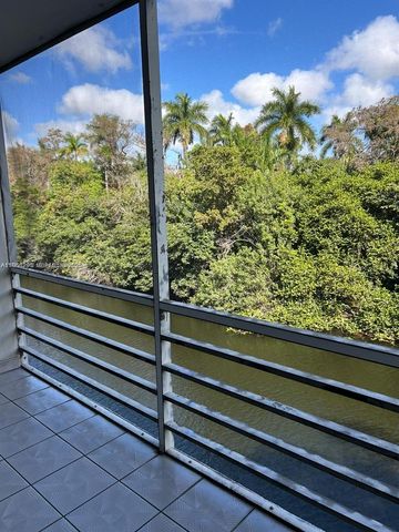 102 Royal Park Dr 2B, Oakland Park, FL 33309