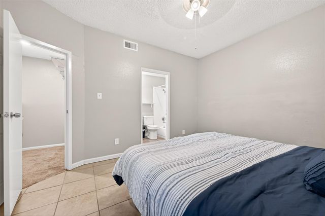 10855 Meadowglen Lane 608, Houston, TX 77042