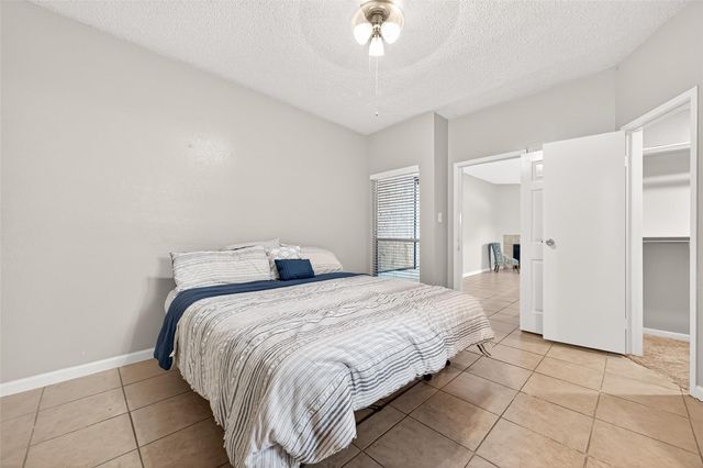 10855 Meadowglen Lane 608, Houston, TX 77042