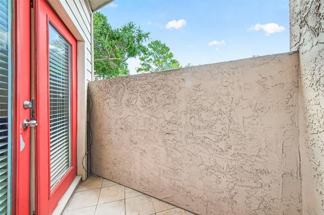 10855 Meadowglen Lane 608, Houston, TX 77042