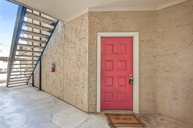 10855 Meadowglen Lane 608, Houston, TX 77042