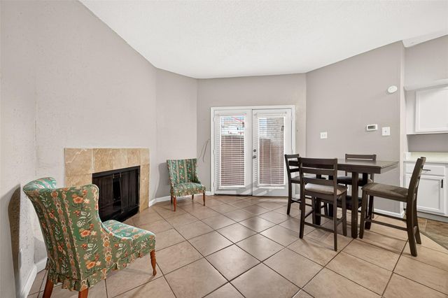 10855 Meadowglen Lane 608, Houston, TX 77042