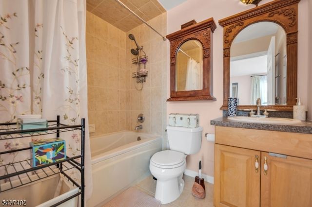 286 Summerhill Dr, Parsippany-troy Hills Twp., NJ 07950