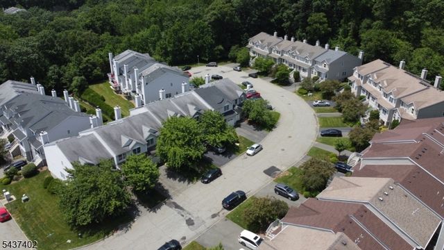 286 Summerhill Dr, Parsippany-troy Hills Twp., NJ 07950