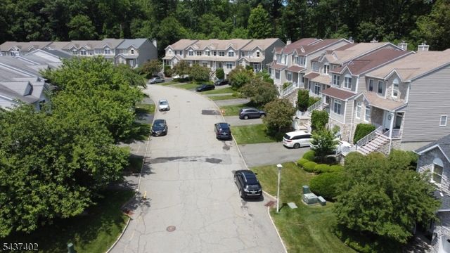 286 Summerhill Dr, Parsippany-troy Hills Twp., NJ 07950