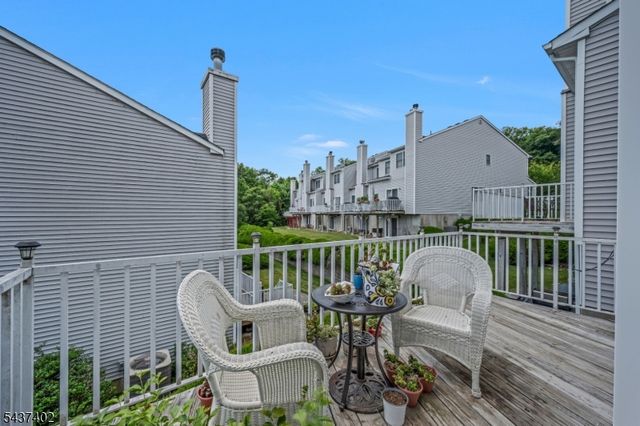 286 Summerhill Dr, Parsippany-troy Hills Twp., NJ 07950