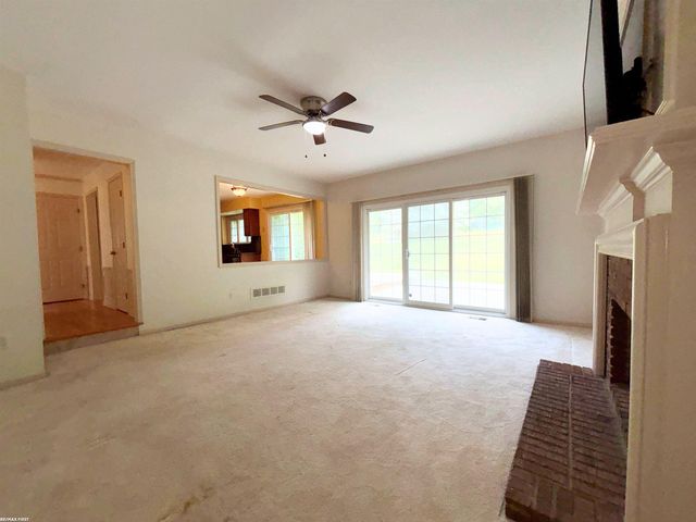 2356 Pleasant View Drive, Rochester Hills, MI 48306