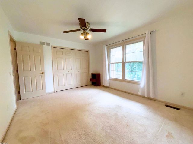 2356 Pleasant View Drive, Rochester Hills, MI 48306