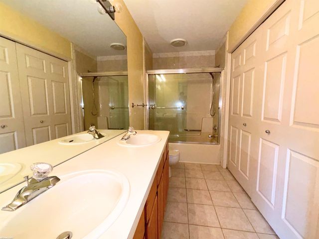 2356 Pleasant View Drive, Rochester Hills, MI 48306