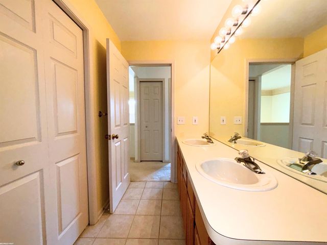 2356 Pleasant View Drive, Rochester Hills, MI 48306