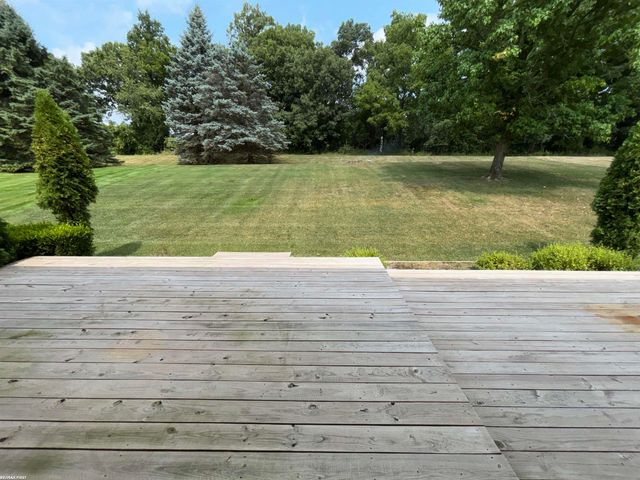 2356 Pleasant View Drive, Rochester Hills, MI 48306