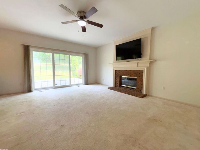 2356 Pleasant View Drive, Rochester Hills, MI 48306
