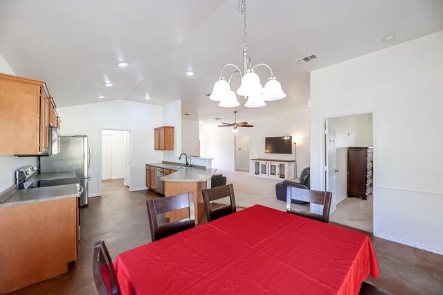 6718 92nd Street, Lubbock, TX 79424