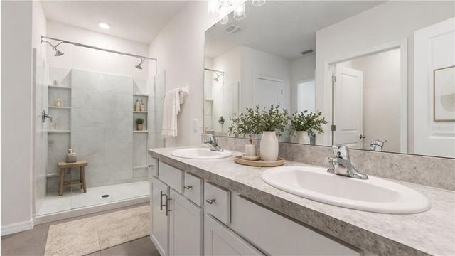 10823 TRAILING VINE DRIVE, Tampa, FL 33610