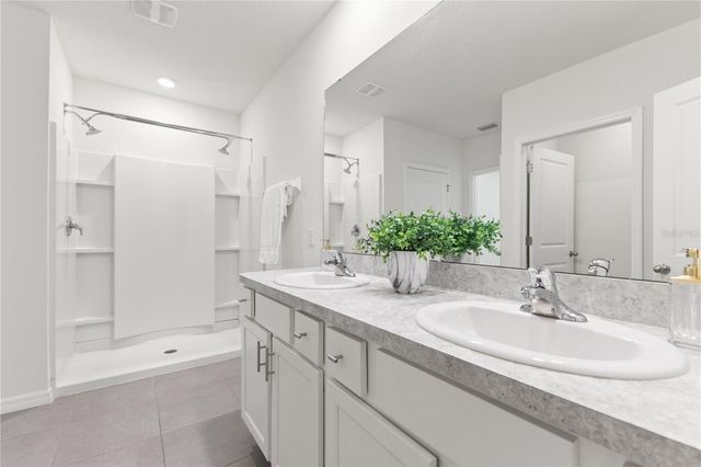 10823 TRAILING VINE DRIVE, Tampa, FL 33610