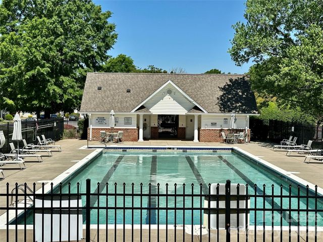 12660 Persimmon Tree Drive, Charlotte, NC 28273