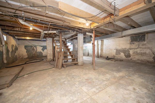 1308 E University Street, Springfield, MO 65804